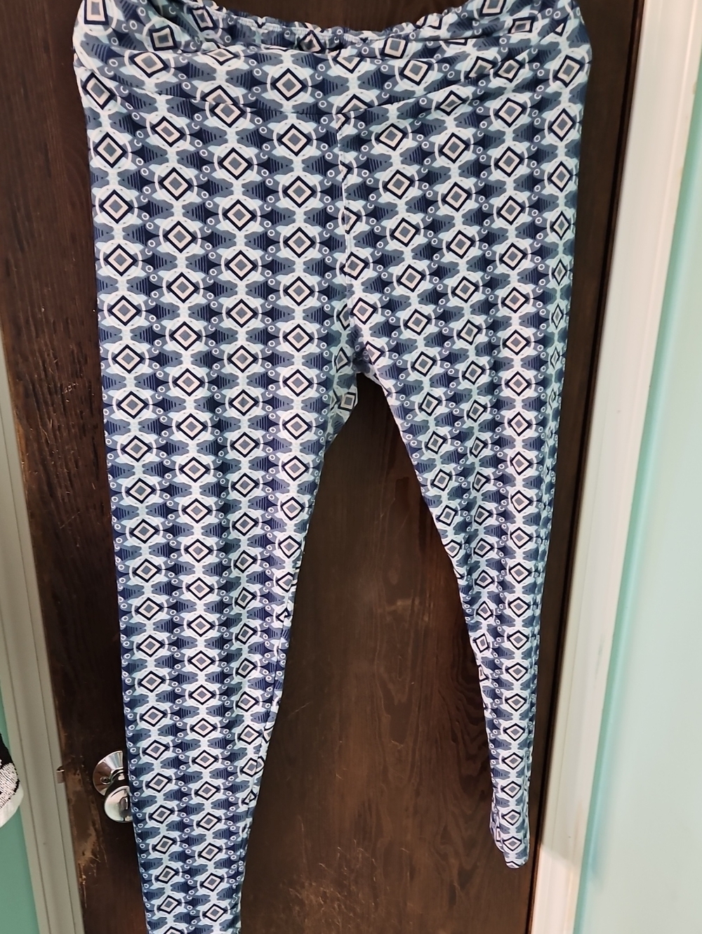 LuLaRoe Navy and Light Blue Geometric Leggings